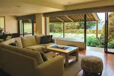 בית מלון כפרי Hyakunagaran