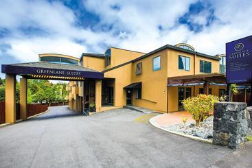 Motel Greenlane Suites