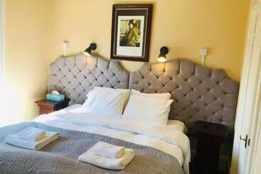 Pensão Allison House 16