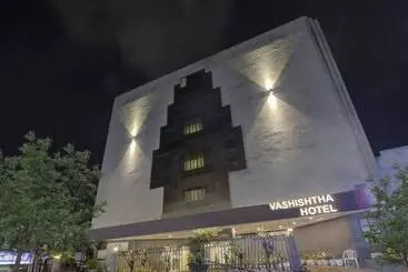 Hotel Itsy By Treebo   Vashistha