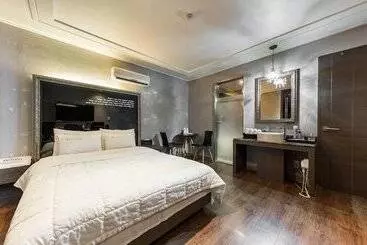 Motel Daejeon Yongun Hi