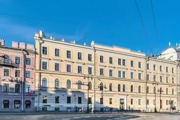 هتل آپارتمان Travelto Nevskiy 91