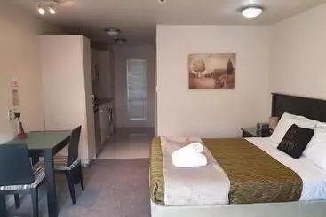 Delago Motel/apartments