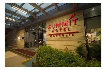 Summit Hotel Magnolia