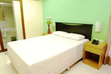 מלון דירות Sulit Place