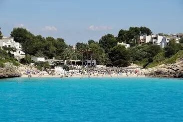Bella Maria Apartments & Pool Club