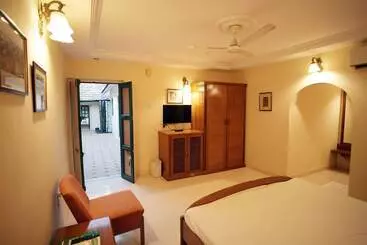 Hotel Narayani Heritage