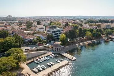 Aparthotel La Vista Suites