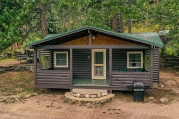 茅舍 Pine Rest Cabins