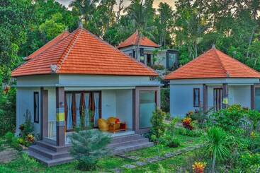 Hotell Arya Resort Nusa Penida