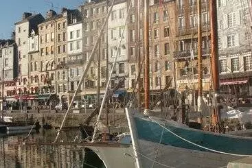 Hotelli Spa Piscine Le Petit Castel