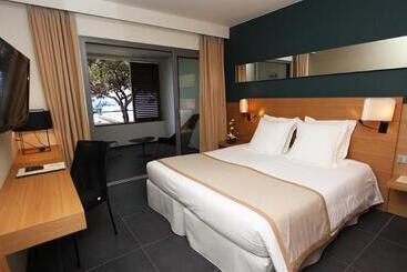 Hotel Hôtel & Lodges Moby Dick