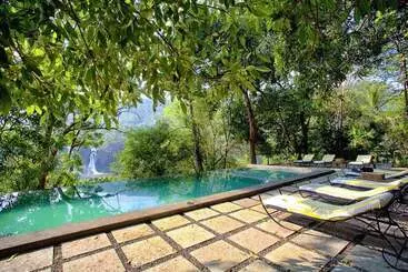 Отель Rainforest Resort