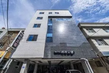 Motel Gangneung Lara