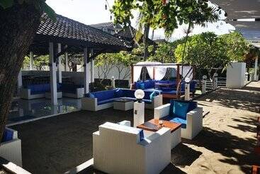 Panzió Beach Club Lombok By Bale Solah