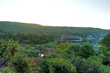 Hotel Treebo Shivay Resort