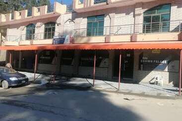 Crown Palace Hotel And Restaurant