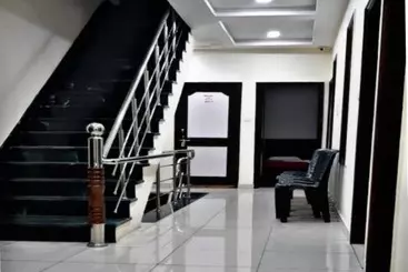 Hotel Goroomgo Mahaluxmi Palace Katra