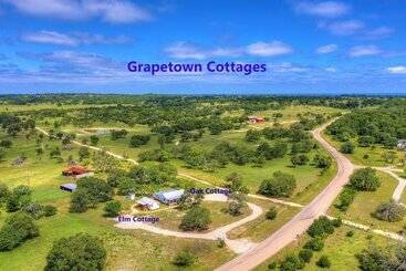 Luxurious & Intimate Cottage In Fred Wine Country!