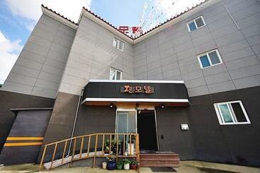 Motel Daegu Nongong Zen