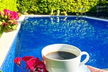 Alaçatı Otel Rebetiko