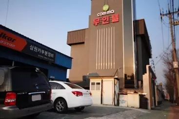 Jinju Comma Self Check In Motel