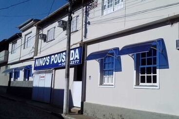 Hôtel Nino S Pousada