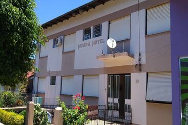 Hotel Oyo Moura
