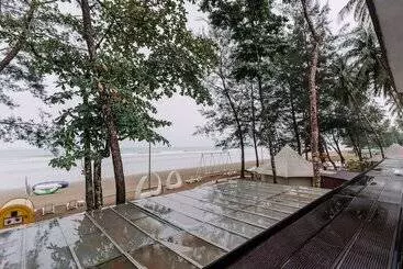 ホテル Roxy Sematan Villa & Townhouse