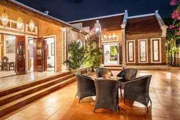 پانسیون Paddy Home