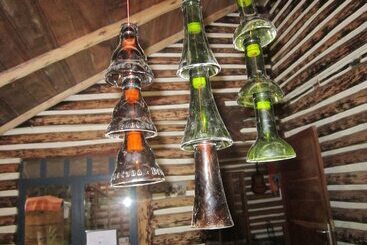 Hosteria La Roulotte Mindo