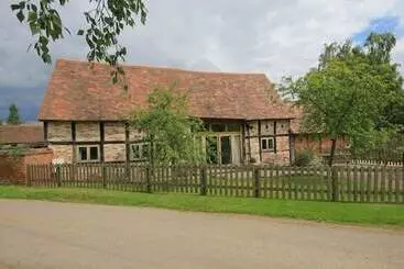 Mökkimajoitus Whites Farm Barn