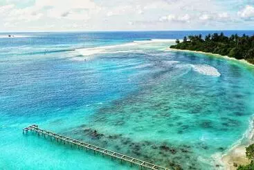 تختخواب و صبحانه Finimas Residence