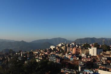 تختخواب و صبحانه Natures Treat Homestay