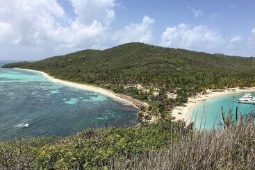 هتل Salt Whistle Bay Retreat