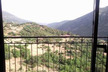 Пансион Tefthis