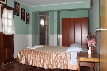 فندق صغير El Tambo