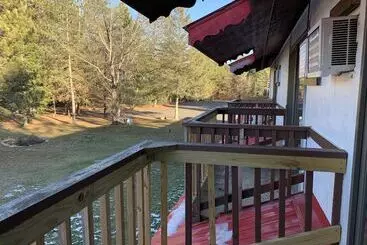 モーテル Lumberjack Inn