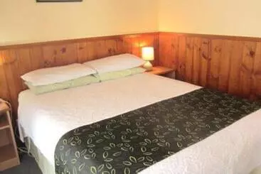 一軒屋 Big4 Strahan Holiday Retreat