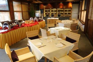 فندق Chengde Imperial Mountain Resort