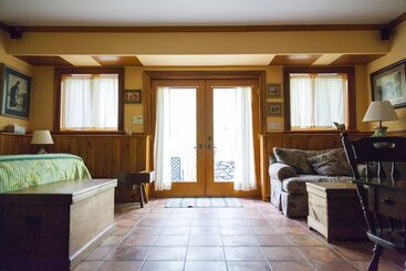 צימר Honey Maple Grove Bnb