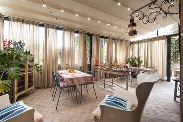 ペンション A Mare Luxury Rooms