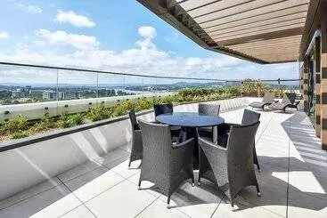 ホテル Meriton Suites Canberra
