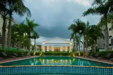 Hotel The Green View