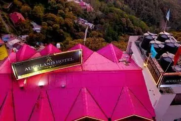 Auckland Hotel And Restaurant Near Mall Road