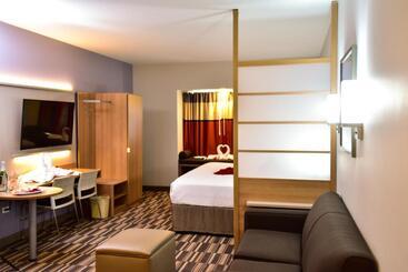 Microtel Inn & Suites By Wyndham Cuauhtemoc Campos Menonitas