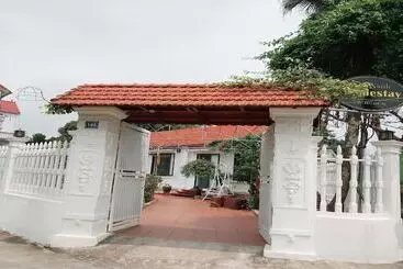 هتل Nha Xanh Homestay