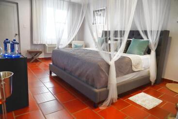 هتل Boho Beach Club