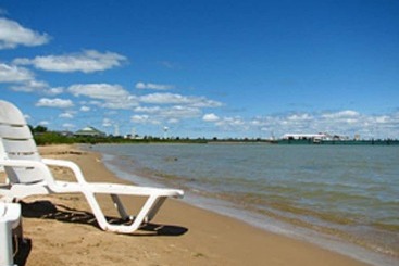 호텔 Grand Mackinaw Beachfront And Waterpark
