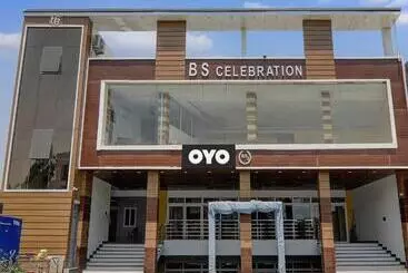 Hotel Oyo 81142 Bs Celebration